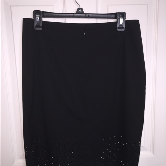 Skirt - Picture 3 of 5